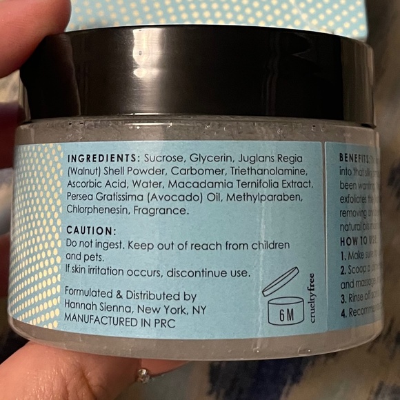 Hannah Sienna Exfoliating Sugar Scrub - Picture 5 of 7